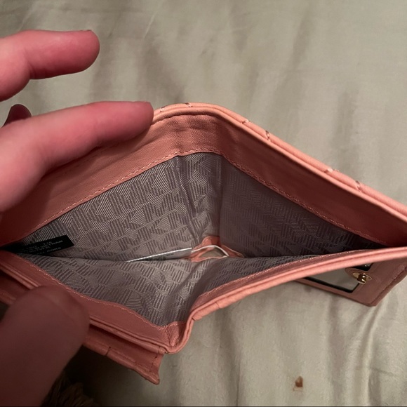 Small quilted MK Wallet - Picture 4 of 4